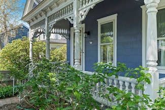 604 Main St, Greenport, NY 11944