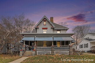 326 E Washington St, Ionia, MI 48846