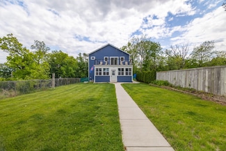 804 Oak Grove Rd, Johnsburg, IL 60051
