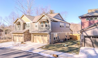 560 Sweet Birch Park Ln, Black Mountain, NC 28711