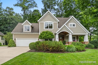 5069 Clear Springs Dr SE Unit 39, Ada, MI 49301