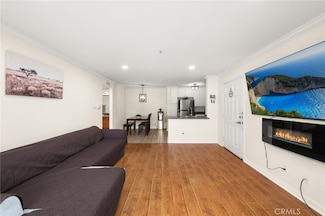 1020 La Terraza Cir Unit 102, Corona, CA 92879