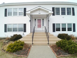 58 Kennison St Unit 4, Manchester, ME 04351