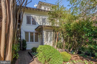 3317 R St NW, Washington, DC 20007