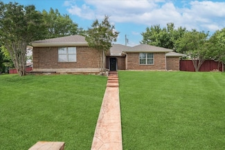 2010 Libby Ln, Grand Prairie, TX 75050