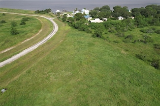 250 Falcon Way, Palacios, TX 77465