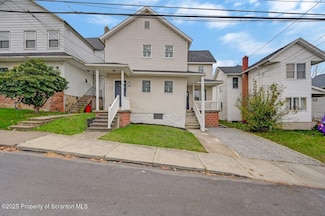 136 E Grove St, Taylor, PA 18517