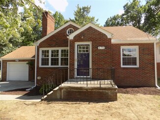 475 Carlotta Dr, Youngstown, OH 44504