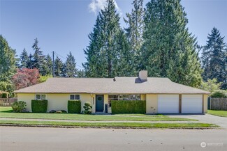 15320 Ashworth Place N, Shoreline, WA 98133