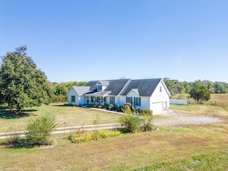 2119 W Lincoln St, Tullahoma, TN 37388