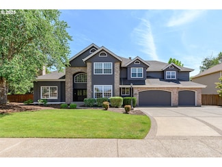 2351 NW Pinehurst Dr, McMinnville, OR 97128
