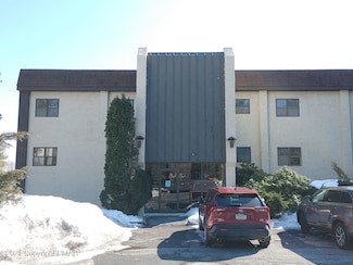 115 Foxfire Dr Unit 202 (old 209), Mount Pocono Boro, PA 18344