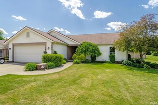 409 E 8th St, Brookston, IN 47923