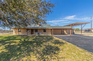 6140 Meadow Ridge Dr, Weatherford, TX 76087