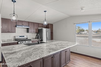 21199 W Escapee Way, Congress, AZ 85332