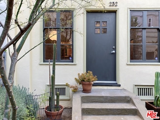 232 Columbia Place, Los Angeles, CA 90026