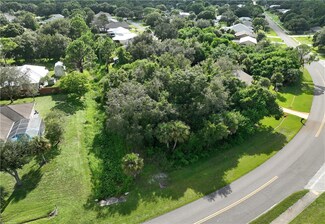 668 Periwinkle Dr, Sebastian, FL 32958