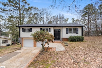 112 Woodmont Cir, Greenville, SC 29605