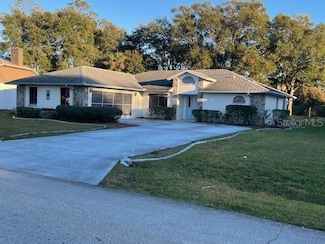 32 Boulder Rock Dr, Palm Coast, FL 32137