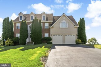 872 Braeburn Dr, Martinsburg, WV 25403