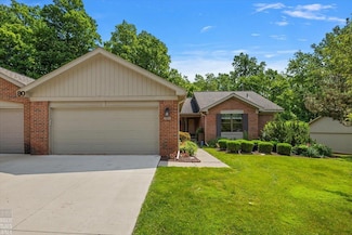 7214 Westchester, West Bloomfield, MI 48322