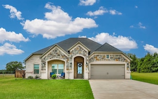 105 Cocopa Cove, Lake Kiowa, TX 76240