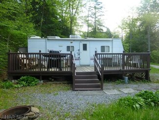 109 Creekside Ln, Flinton, PA 16640
