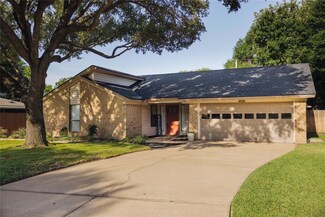 2713 Prestondale Dr, Hurst, TX 76054