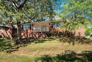 8100 Coleridge Dr, North Little Rock, AR 72116