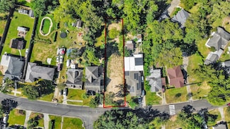 1740 Esperanza St, Houston, TX 77023