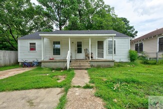 16 Ferguson St, Texarkana, AR 71854