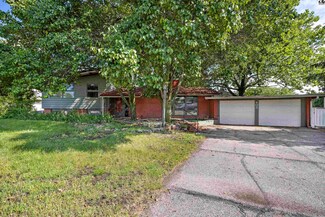 405 W 30th Ave, Hutchinson, KS 67502