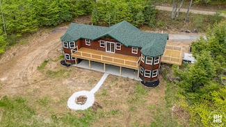 48 Cedar St, Jay, NY 12941