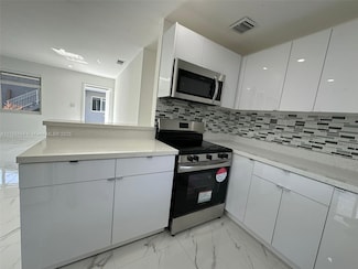 414 SE 14th St Unit 5, Fort Lauderdale, FL 33316