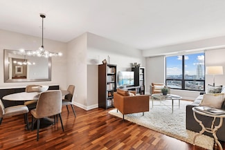 100 3rd Ave S Unit 2201, Minneapolis, MN 55401