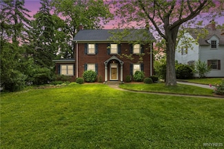30 Amherstdale Rd, Buffalo, NY 14226
