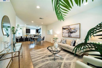 1967 Colony St, Mountain View, CA 94043