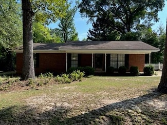 1351 Reynolds St, Bainbridge, GA 39817