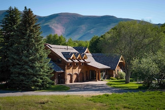 40 Fox Hollow Gulch Rd, Bellevue, ID 83313