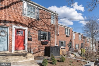 2933 Hickory St, Alexandria, VA 22305