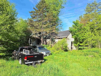 407 Cold River Rd, Acworth, NH 03607