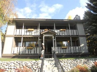 176 Valleywood Dr, Sun Valley, ID 83353