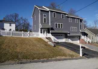 10 Hazel St, Worcester, MA 01604