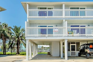 411 Admiral Craik Dr Unit 4, Grand Isle, LA 70358