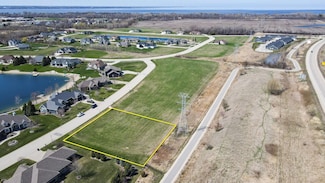 1194 Spring Lake Dr, Fond Du Lac, WI 54935