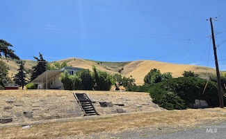 110 Hill St, Pomeroy, WA 99347