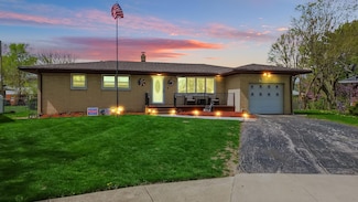 5340 Lincoln St, Merrillville, IN 46410