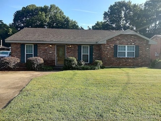 824 Williamson Rd, Montgomery, AL 36109