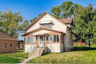 1711 Kilbourn Ave, Tomah, WI 54660