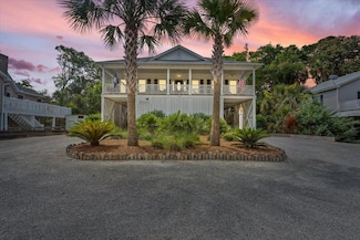 1604 Jungle Rd, Edisto Island, SC 29438